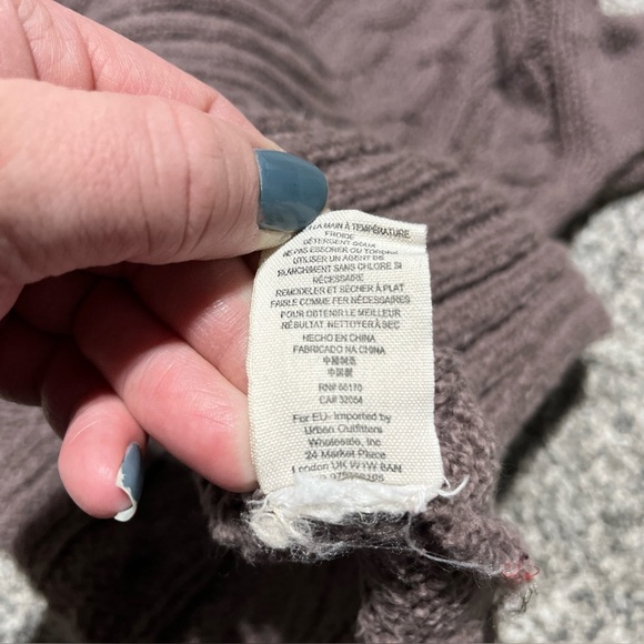 Free People Easy Cable Knit V Neck Sweater M Cotton See Note - Picture 8 of 9